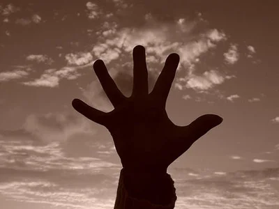 La mano di un bambino