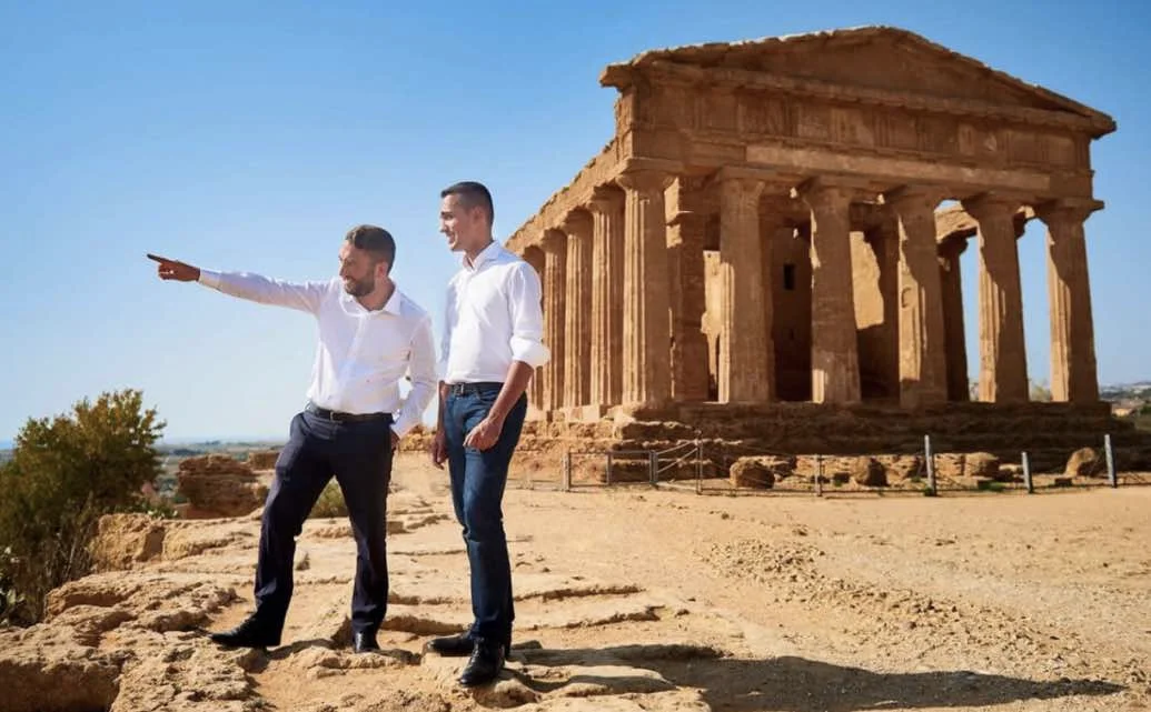 Sono impresentabili e lo dicono anche loro. Non votateli. #SceglieteIlFuturo