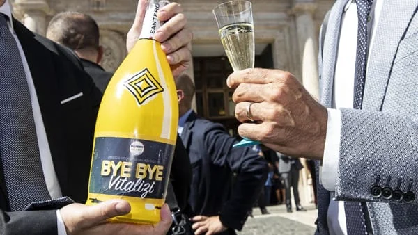 #ByeByeVitalizi anche al Senato!