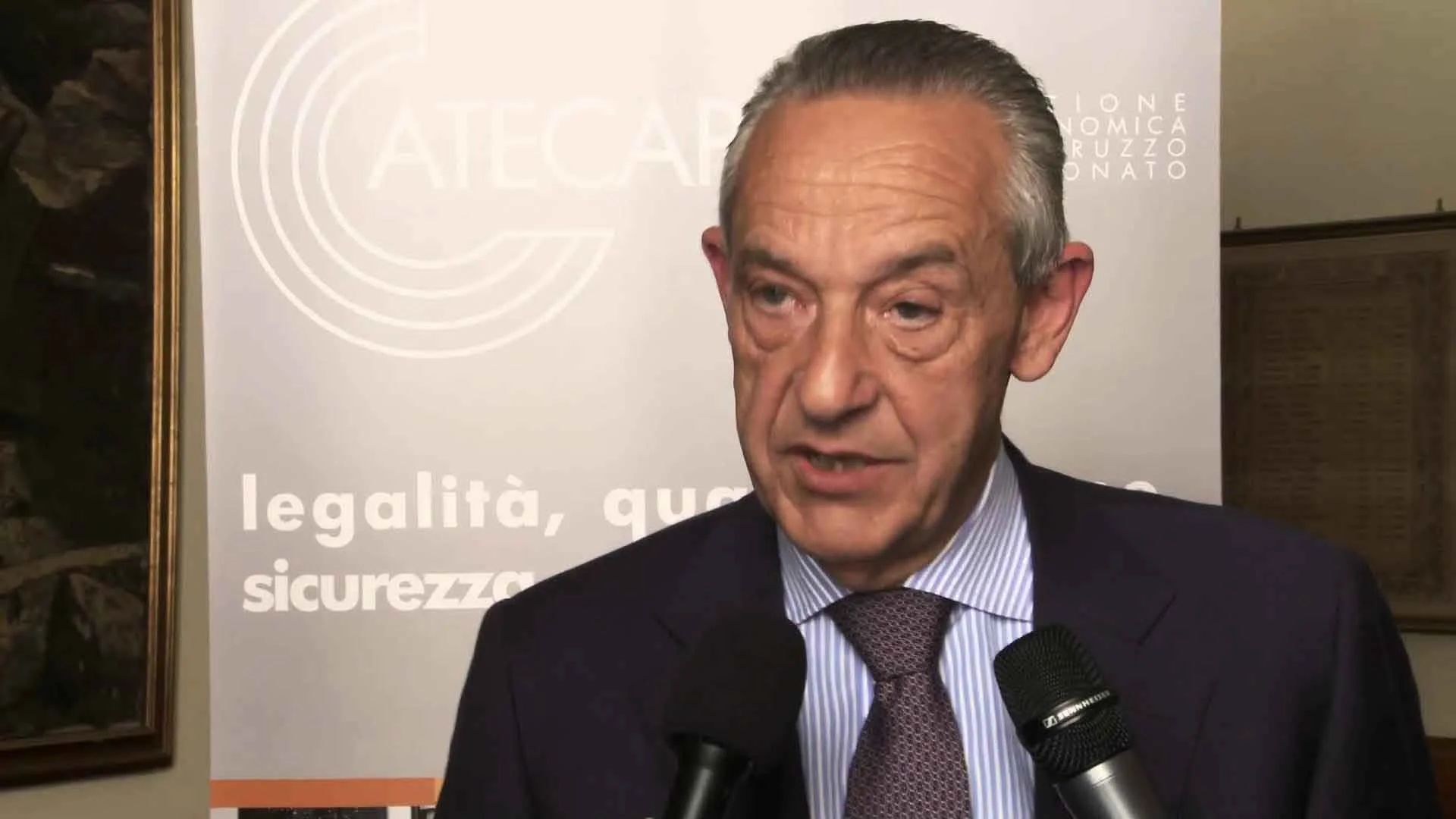 Fuori i condannati dal governo!
