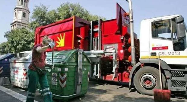 Rifiuti: gara deserta a Roma, intervenga l'anti corruzione