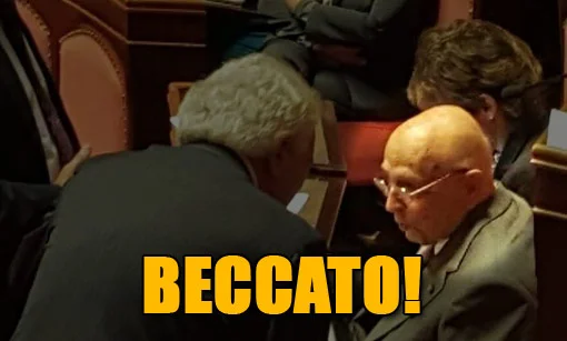 #NapolitanoFurbetto: la tessera c'è ma lui non si vede!