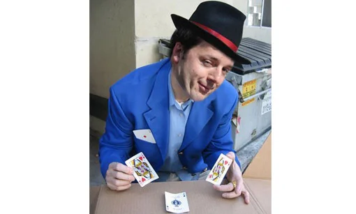 Renzie e il gioco delle tre carte