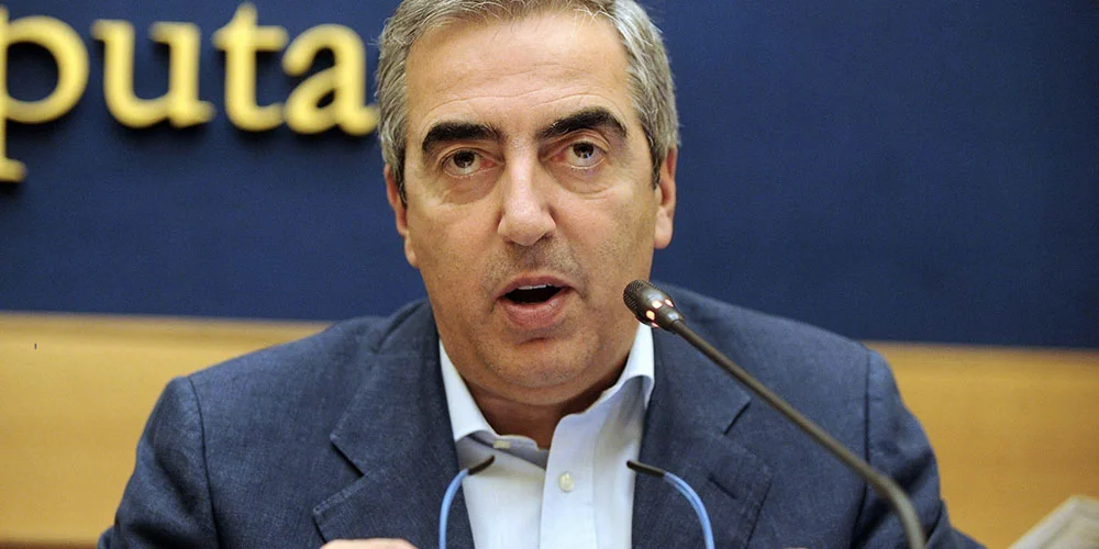 Lo scudo dell'arroganza del potere