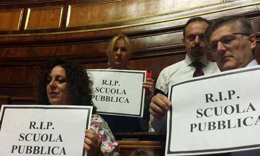 Hanno ucciso la scuola pubblica