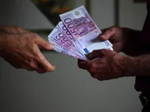 Le famiglie italiane hanno un debito medio di 19.251 euro
