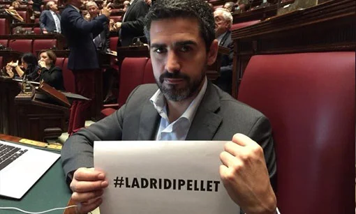 IVA sul pellet al 22%: il regalo del governo alle lobby