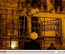 Ridere di Sgarbi è reato