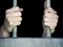 Gli italiani in galera senza processo