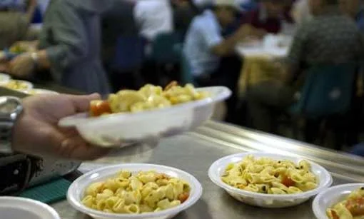 Solo il M5s al fianco dei poveri