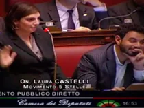 Vittoria! Il M5S blocca gli affitti d'oro