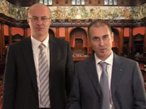 Il M5S non va alle consultazioni farsa di Napolitano