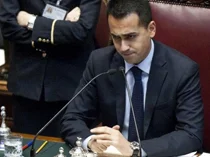 I pizzini di Renzie a Di Maio