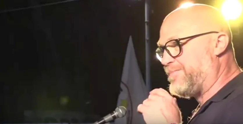 Forza Carrara, forza Francesco, avanti con il Movimento 5 Stelle!