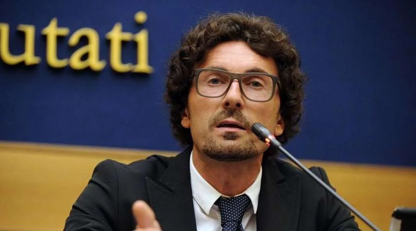 Per una #PoliticaPulita aboliamo la tassa sull'onestà