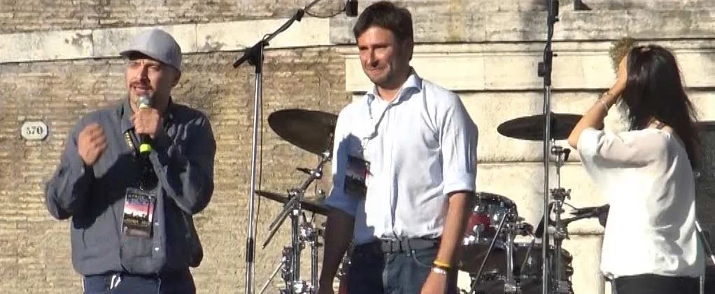 Nuntereggaepiù - versione aggiornata, omaggio di Claudio Santamaria a Rino Gaetano
