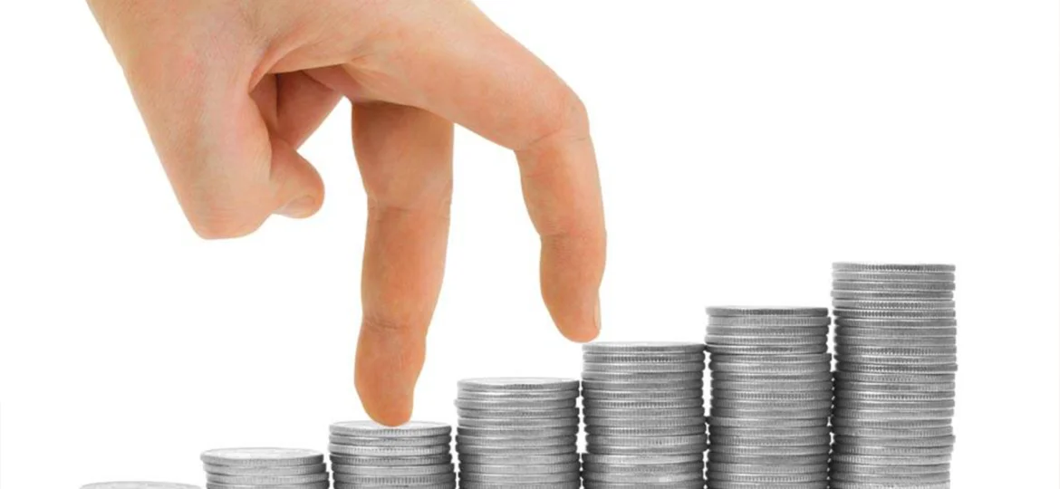 Un salario minimo orario per ridare dignità agli italiani