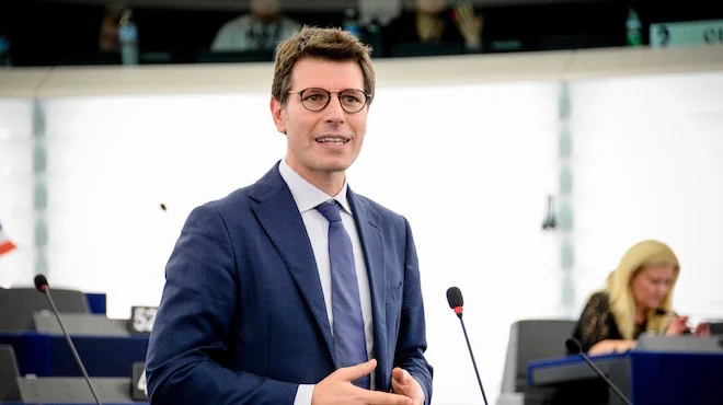 Il Pd di Zingaretti è la fotocopia sbiadita di quello di Renzi