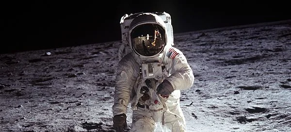 La notte in cui vedemmo l'impossibile diventare possibile - Intervista a Gianni Bisiach
