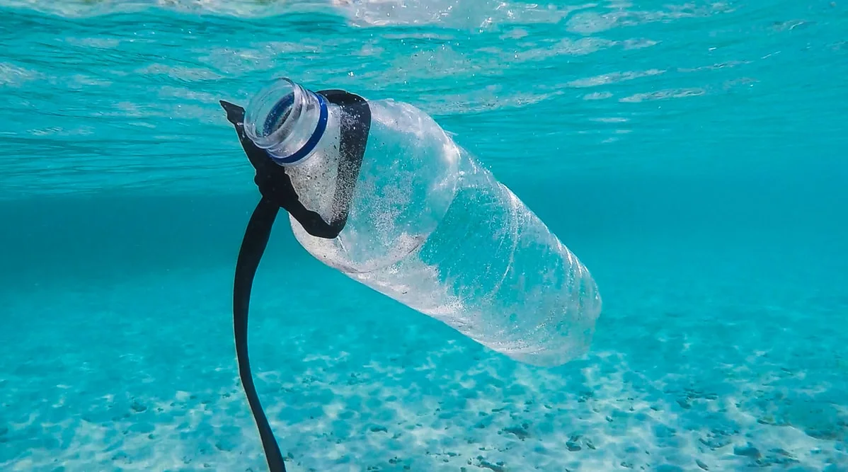 Meno bottiglie di plastica per un futuro migliore #IoSonoPlasticFree