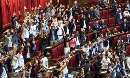 Consulta: vince solo il metodo a 5 Stelle